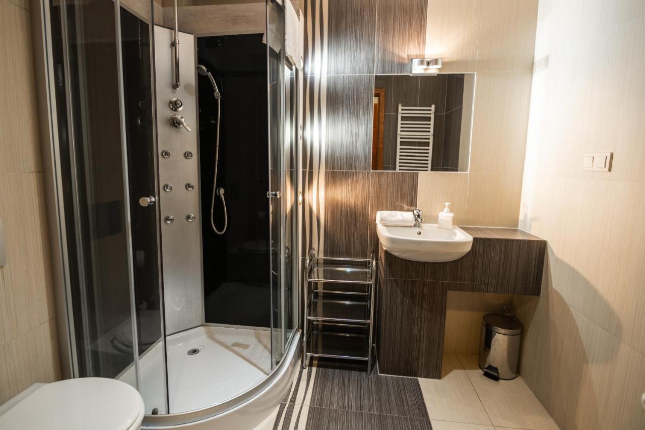 Karkonosky Apartamenty - Huta Szkla シクラルスカ・ポレンバ エクステリア 写真